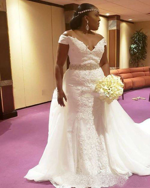 Plus Size Mermaid Wedding Dresses With Detachable Train 2019 African Lace Crystals Sweep Train Beach Wedding Dress Off Shoulder Bridal Gowns