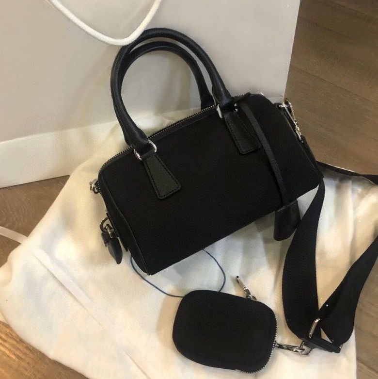 Designer Boston bag canvas shoulder bag for women designer purse lady Tote handbags purse messenger bag designer handbags canvas purse, Green
Designer Boston bag canvas shoulder bag for women designer purse lady Tote handbags purse messenger bag designer handbags canvas purse, Green