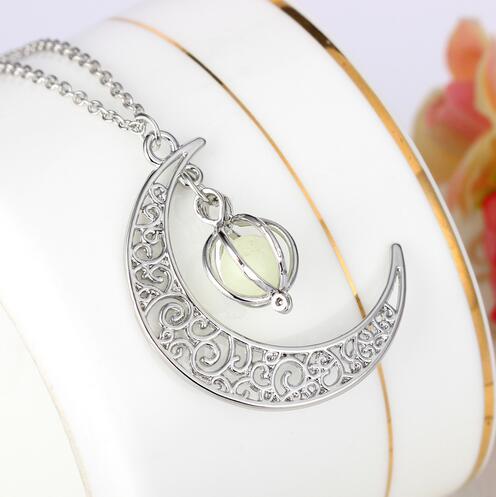 Glow In the Dark Pendant Necklaces For Women Silver Plated Chain Long Night Moon Necklaces Women Fashion Jewelry Necklaces GB65