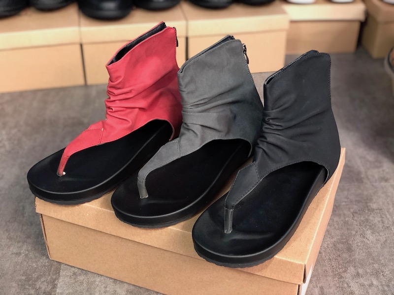 Luxury Sandal Designer Black Slide Fashion Women Slipper Platform Sandale 5 Color Women Designer Sandals Beach Slip-on Shoes Leather Rubber