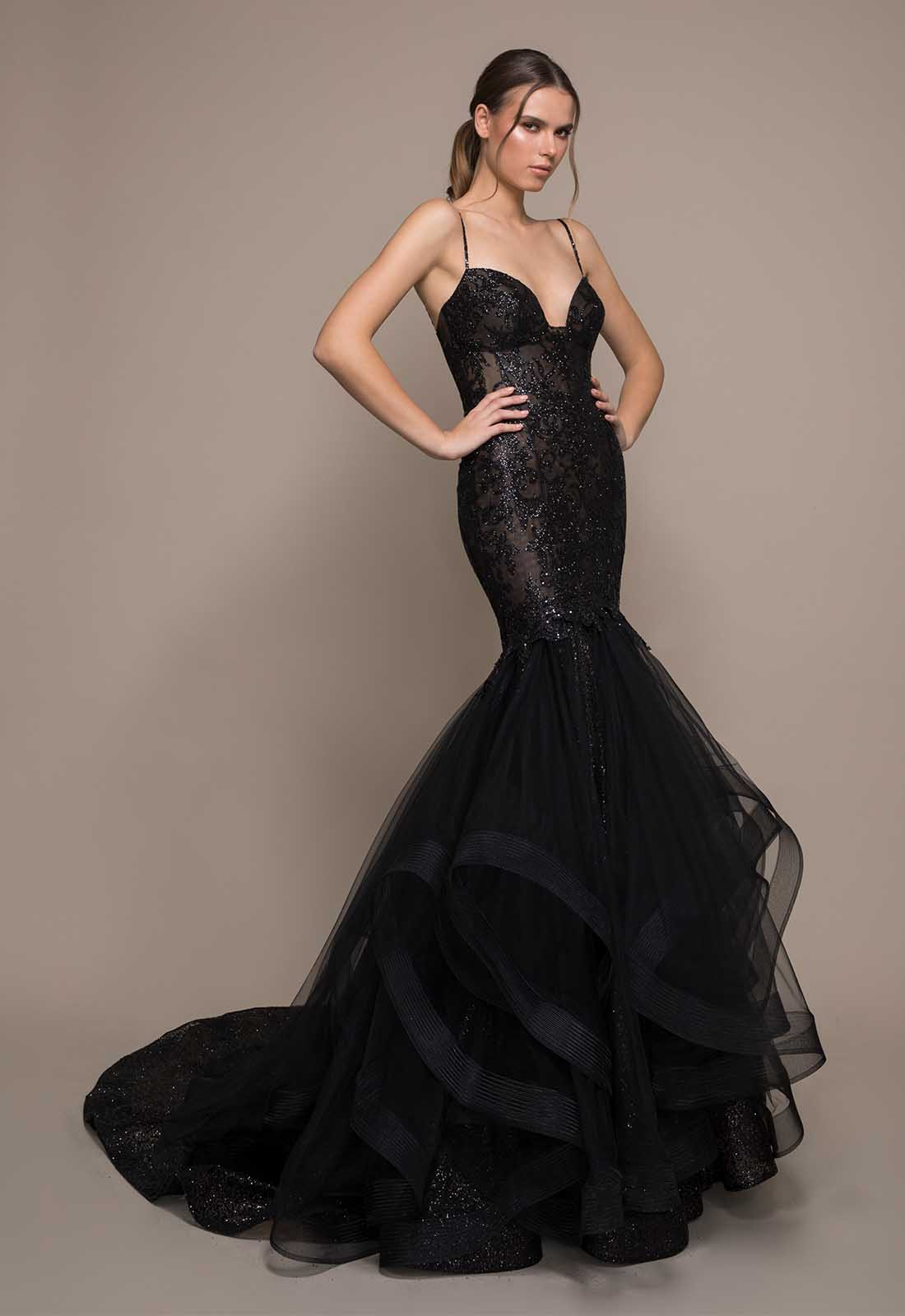 2020 Spaghetti Straps Evening Dresses Illusion Lace Sweetheart Ruffle Mermaid Prom Gowns with Sequins Black Pageant Dress
