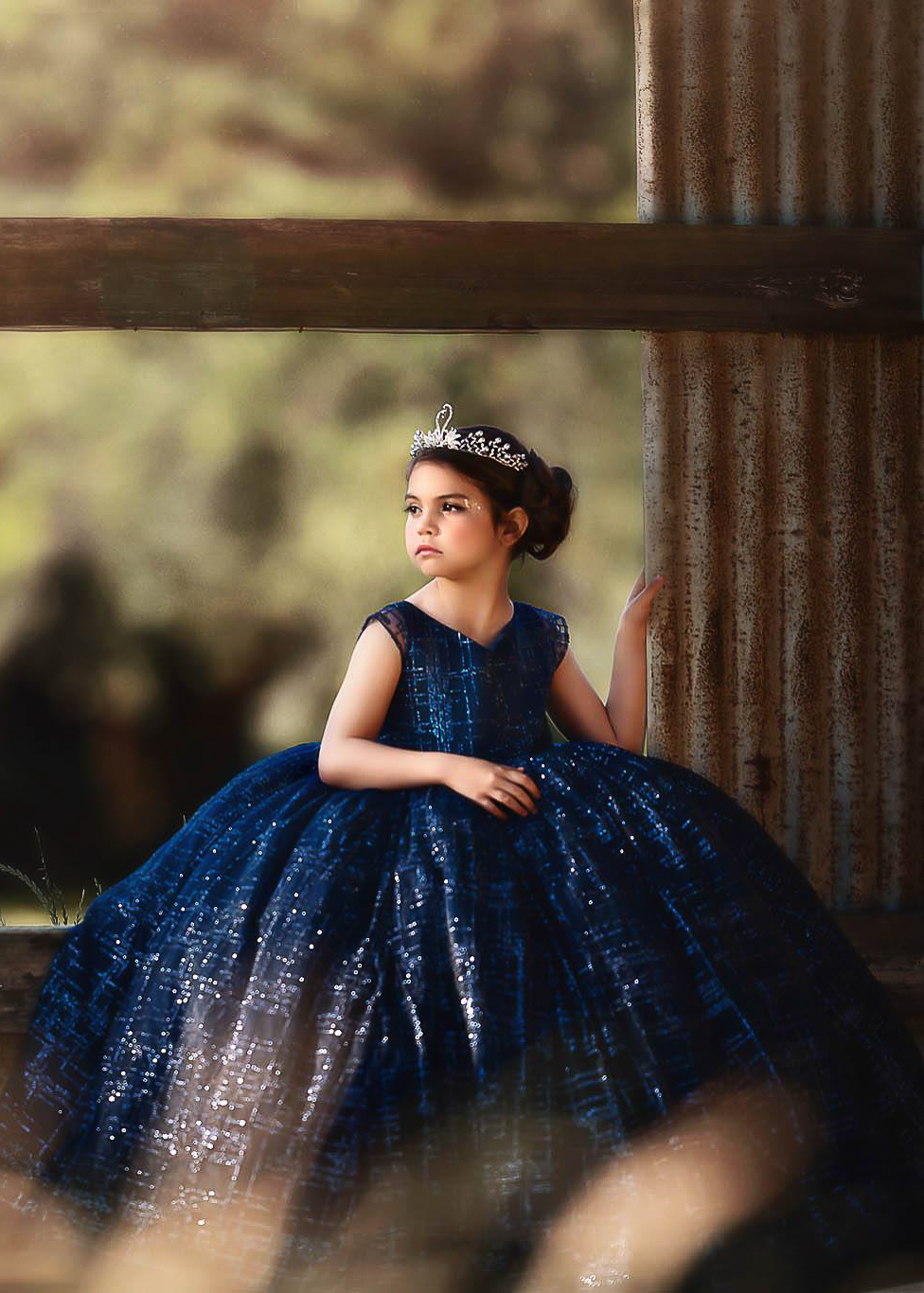 Luxury Navy Lace 2020 Girls Pageant Dresses V Neck Hollow Back Glitter Flower Girl Dress Beautiful Ball Gown Party Kids Formal Wear