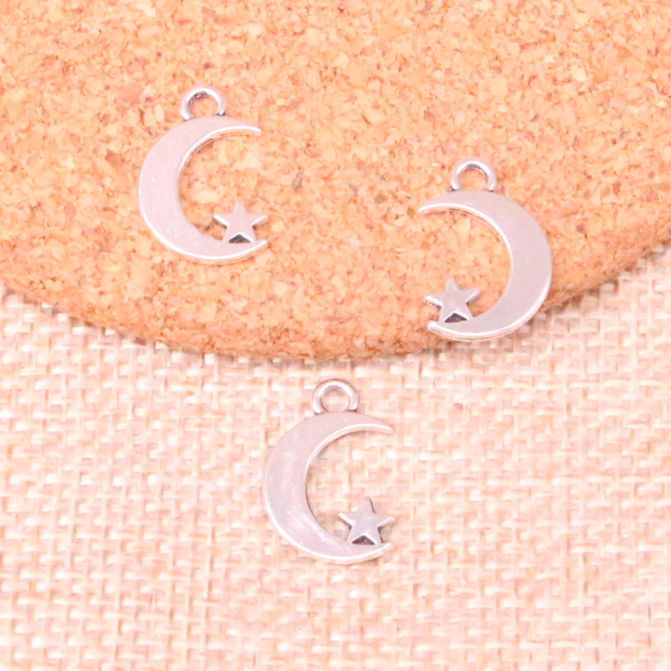 200pcs Charms double sided moon star 17*11mm Antique Making pendant fit,Vintage Tibetan Silver,DIY Handmade Jewelry, Bronze;silver
200pcs Charms double sided moon star 17*11mm Antique Making pendant fit,Vintage Tibetan Silver,DIY Handmade Jewelry, Bronze;silver