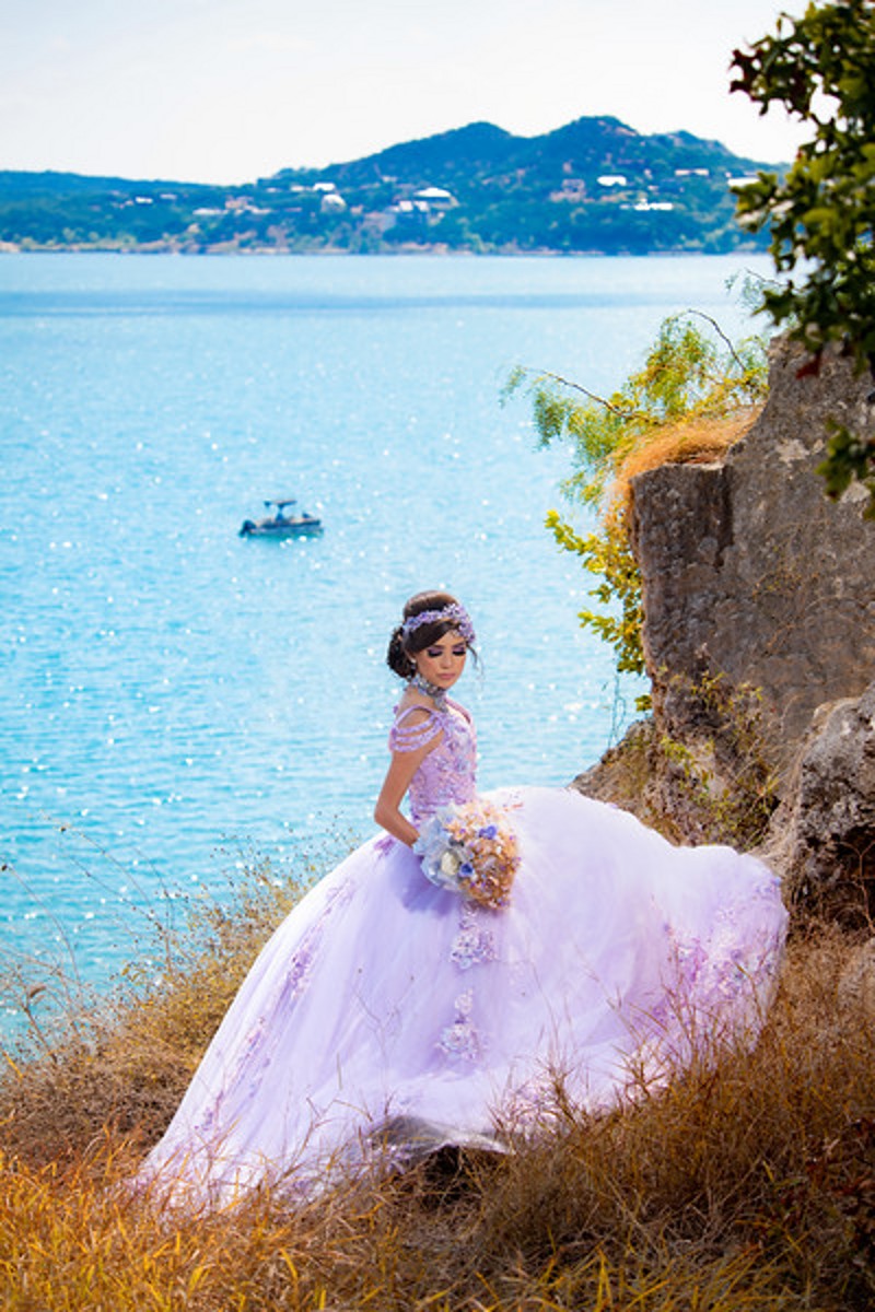 Lavender Princess Quinceanera Dresses Lace Applqiues Sweet 16 Dress Court Train vestidos de 15 años 2021 prom dress