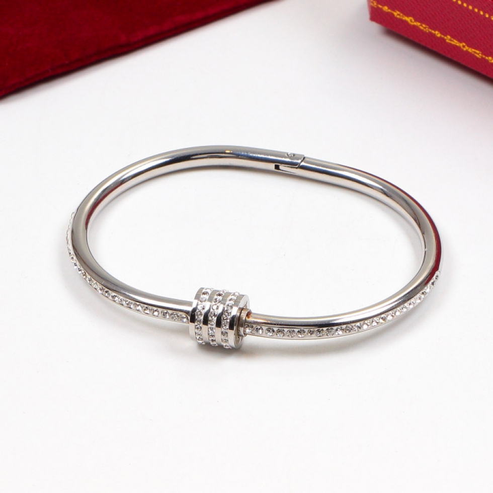 Wholesale- brand fashion women charm bracelet Hollow out Titanium steel Full drill screws bracelet lover couple jewelry wholesale
Wholesale- brand fashion women charm bracelet Hollow out Titanium steel Full drill screws bracelet lover couple jewelry wholesale