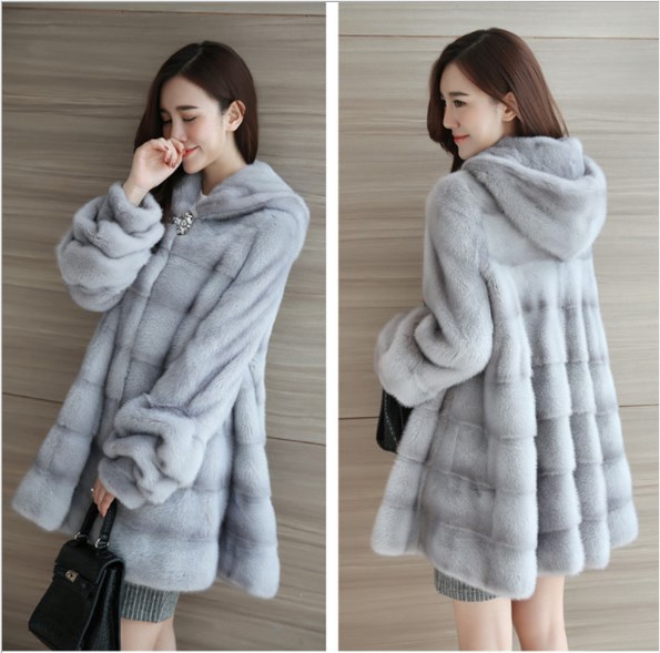 High Quality Robe Faux Fur Coat Outwear New 2020 Korean Style Women Overcoat Winter Thick Warm Fluffy Hooded Faux Fur Coat FW169, White
High Quality Robe Faux Fur Coat Outwear New 2020 Korean Style Women Overcoat Winter Thick Warm Fluffy Hooded Faux Fur Coat FW169, White