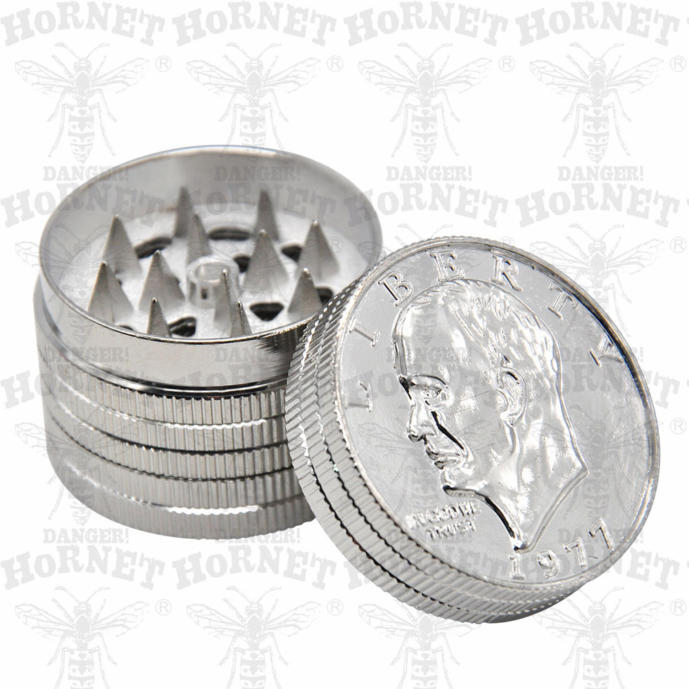 42MM Silver Coin Shape Metal Tobacco Grinders 3 Layer Hand Crank Crusher Smoke Herb Grinder Magnetic Cover Smoke Pipe Accessories
42MM Silver Coin Shape Metal Tobacco Grinders 3 Layer Hand Crank Crusher Smoke Herb Grinder Magnetic Cover Smoke Pipe Accessories