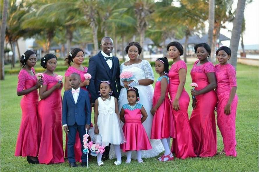 2019 New Hot Pink Nigerian Arabic Style Mermaid Bridesmaid Dresses Sheer Neck Short Sleeves Lace Plus Size Cheap Wedding Guest Party Gowns