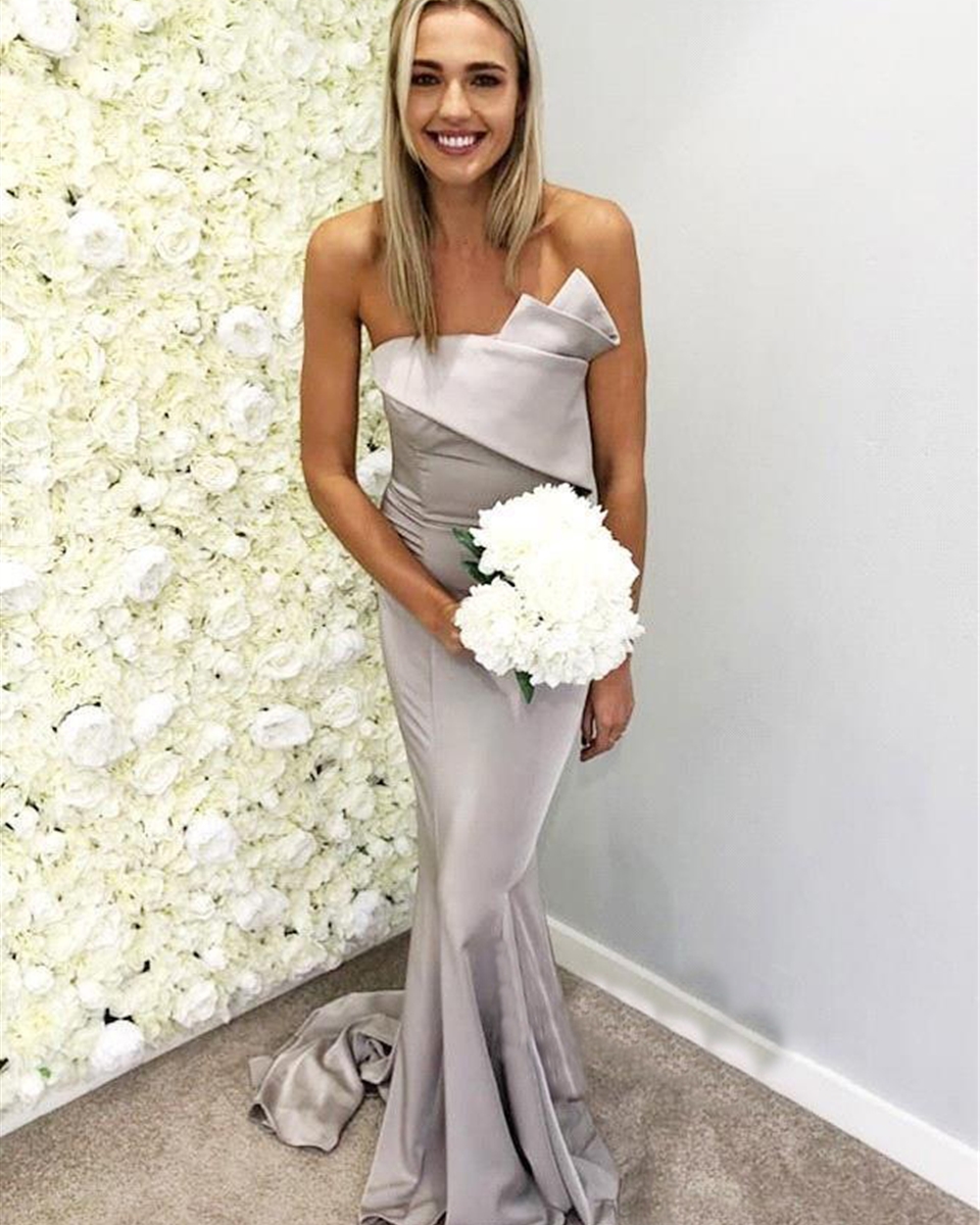 Elegant Mermaid Strapless Bridesmaids Dresses New Arrival Western Country Garden Wedding Guest Dress Pleats Trumpet Long Evening Gown BD8921