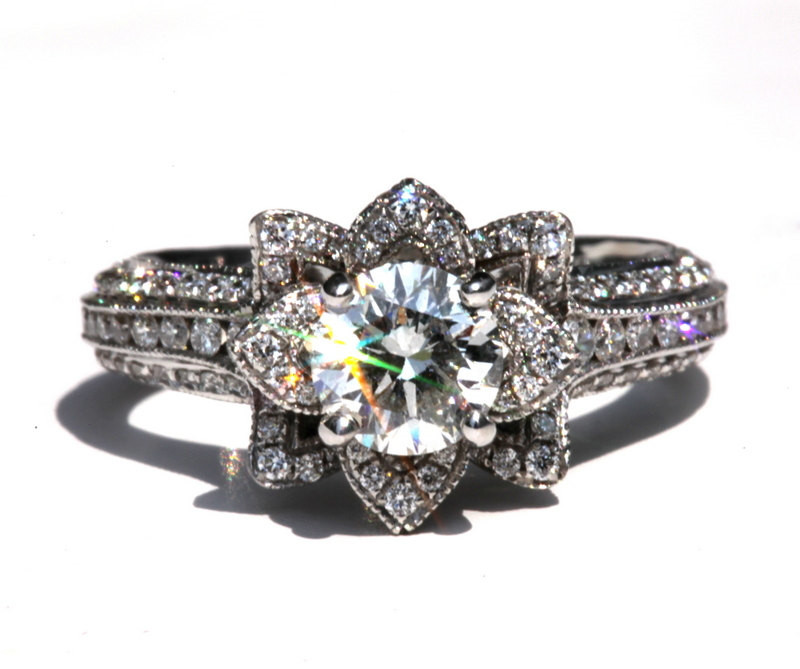 2020 New Arrival Sparkling Luxury Jewelry 925 Sterling Silver Round Cut White Topaz CZ Diamond Gemstones Wedding Engagement Band Ring Gift