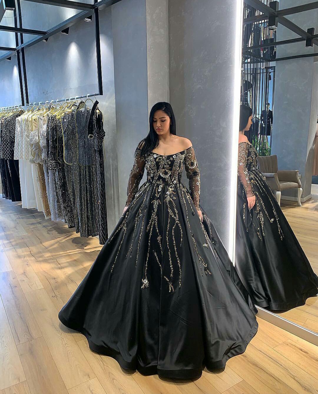 2019 Luxury Beaded Prom Dresses Off The Shoulder A Line Floor Length Long Sleeves Evening Dresses Cheap Formal Party Gowns Custom Made