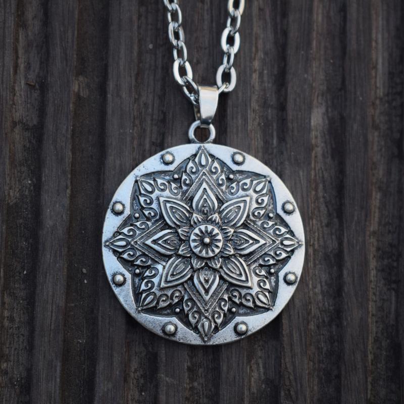Chains SanLan Original Mandala Necklace Circle Pendant Birthday Gift For Women Flower Jewelry
Chains SanLan Original Mandala Necklace Circle Pendant Birthday Gift For Women Flower Jewelry