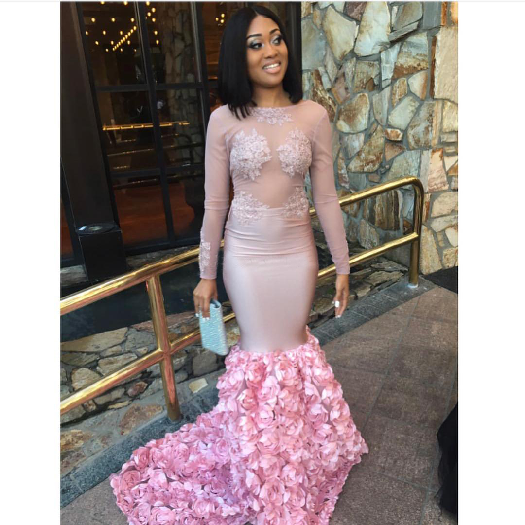 Pink Mermaid Lace Black Girls Prom Dresses Sheer Bateau Neck Beaded Long Sleeves Formal Dress Appliqued Plus Size Evening Gowns
