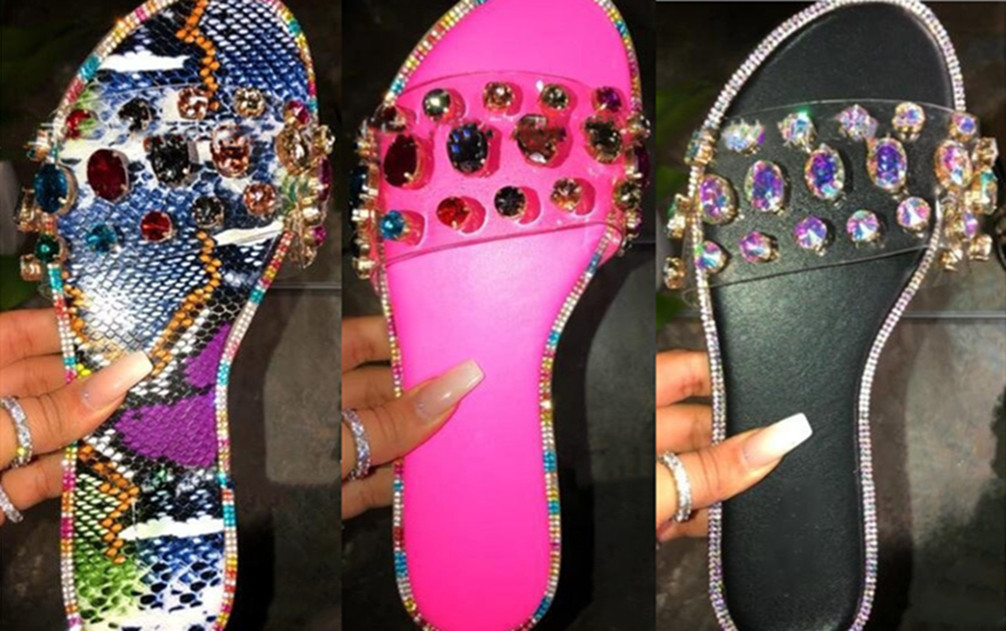 Women summer Sandals dlippers rhinestone Flip Flops Transparent Open Toes sexy club Diamonds Slip-On Flat Sandals Mujer Clogs stylish 0054, Colorful
Women summer Sandals dlippers rhinestone Flip Flops Transparent Open Toes sexy club Diamonds Slip-On Flat Sandals Mujer Clogs stylish 0054, Colorful