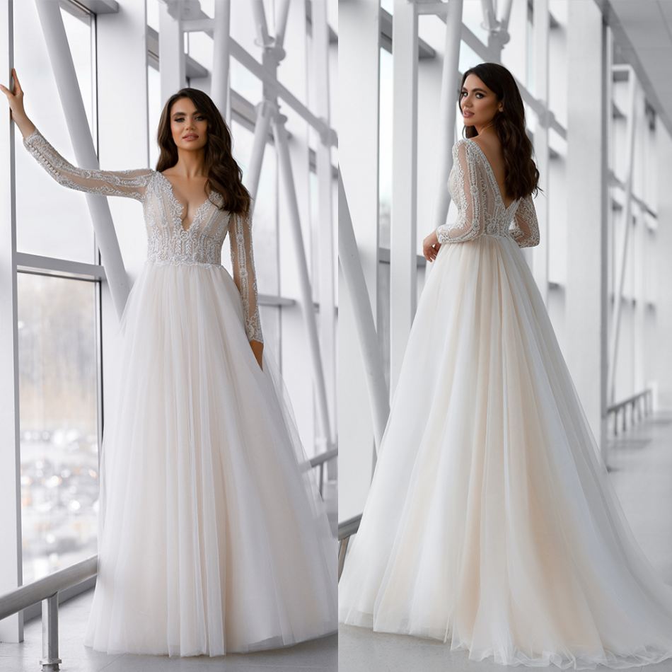 Oksana Mukha 2021 Wedding Dresses V Neck Long Sleeves Sweep Train Bridal Gowns Custom Made Lace Appliques A Line Wedding Dress, Black
Oksana Mukha 2021 Wedding Dresses V Neck Long Sleeves Sweep Train Bridal Gowns Custom Made Lace Appliques A Line Wedding Dress, Black
