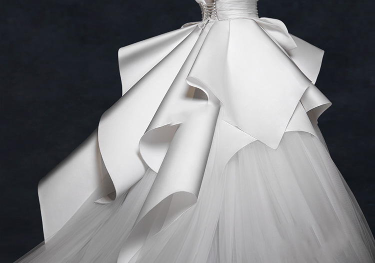 Vintage 2019 Wedding Dresses Ruffles Ruched Elegant Bridal Gowns V-neck Backless High End Wedding Gowns Vestido De Noiva