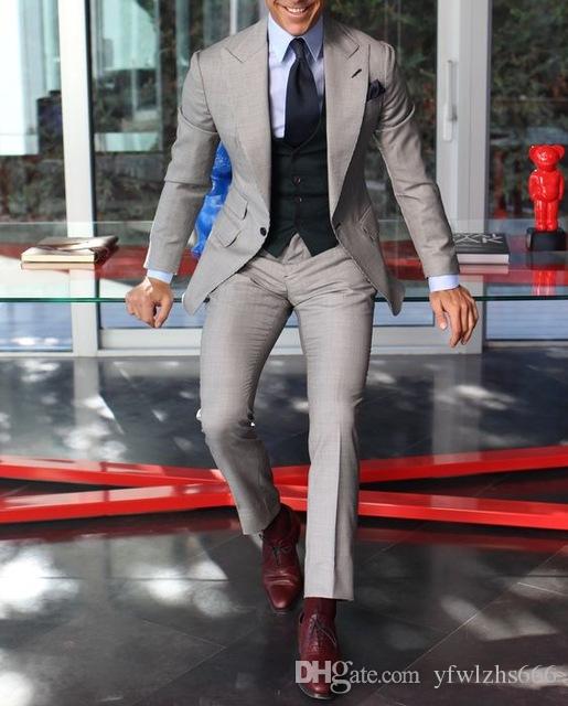 Grey Wedding Tuxedos Slim Fit Suits For Men Groomsmen Suit Three Pieces Cheap Prom Formal Suits (Jacket+Pants+Vest+Tie) 232, Same as image
Grey Wedding Tuxedos Slim Fit Suits For Men Groomsmen Suit Three Pieces Cheap Prom Formal Suits (Jacket+Pants+Vest+Tie) 232, Same as image