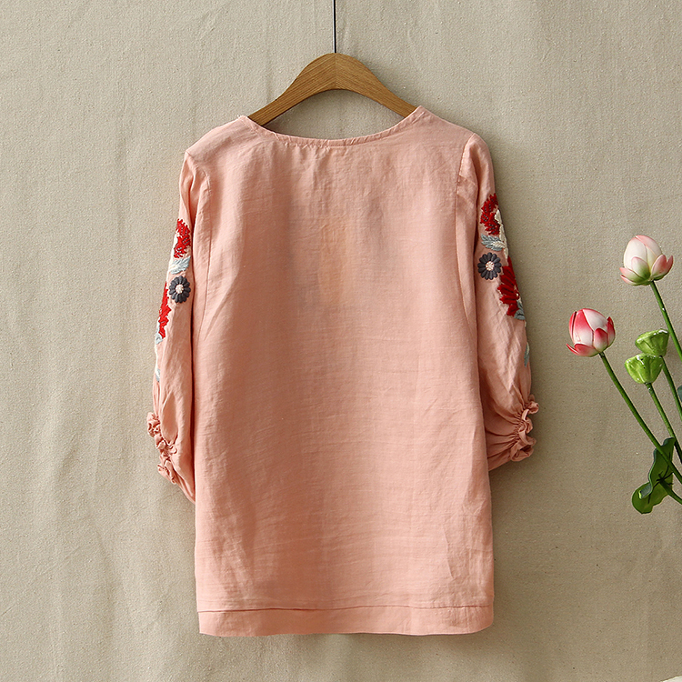 Ethnic Vintage White Floral Embroidered Blouses For Women Loose Half Lantern Sleeve Shirt Women Cotton Linen Top Casual Blusas Y190427