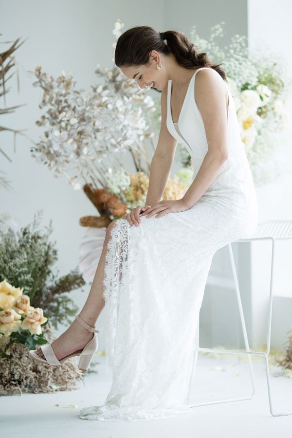 Daisy 2019 Bohemian Mermaid Wedding Dresses V Neck Lace Backless Front Split Plus Size Beach Boho Chic Bridal Gowns robe de mariée