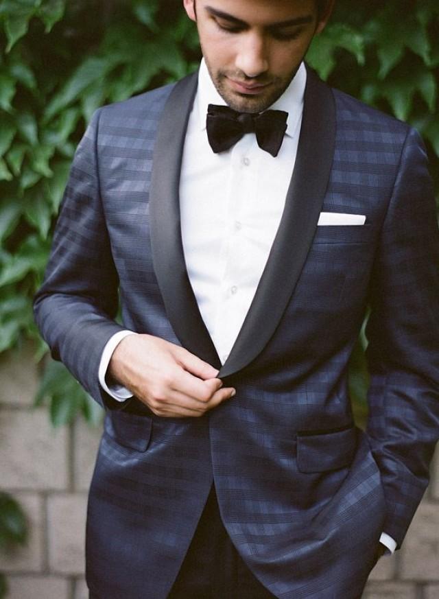 Classic Plaid Wedding Tuxedos Slim Fit Shawl Lapel Groom Designer Jacket Formal Mens Wear Only One Pieces Clothes