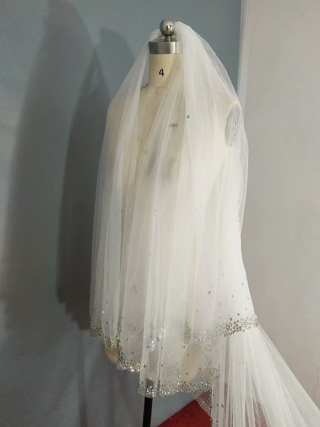 100% Real Image Wedding Bridal Veils Two Layers Bling Bling Tulle Beaded Long Veil With Comb