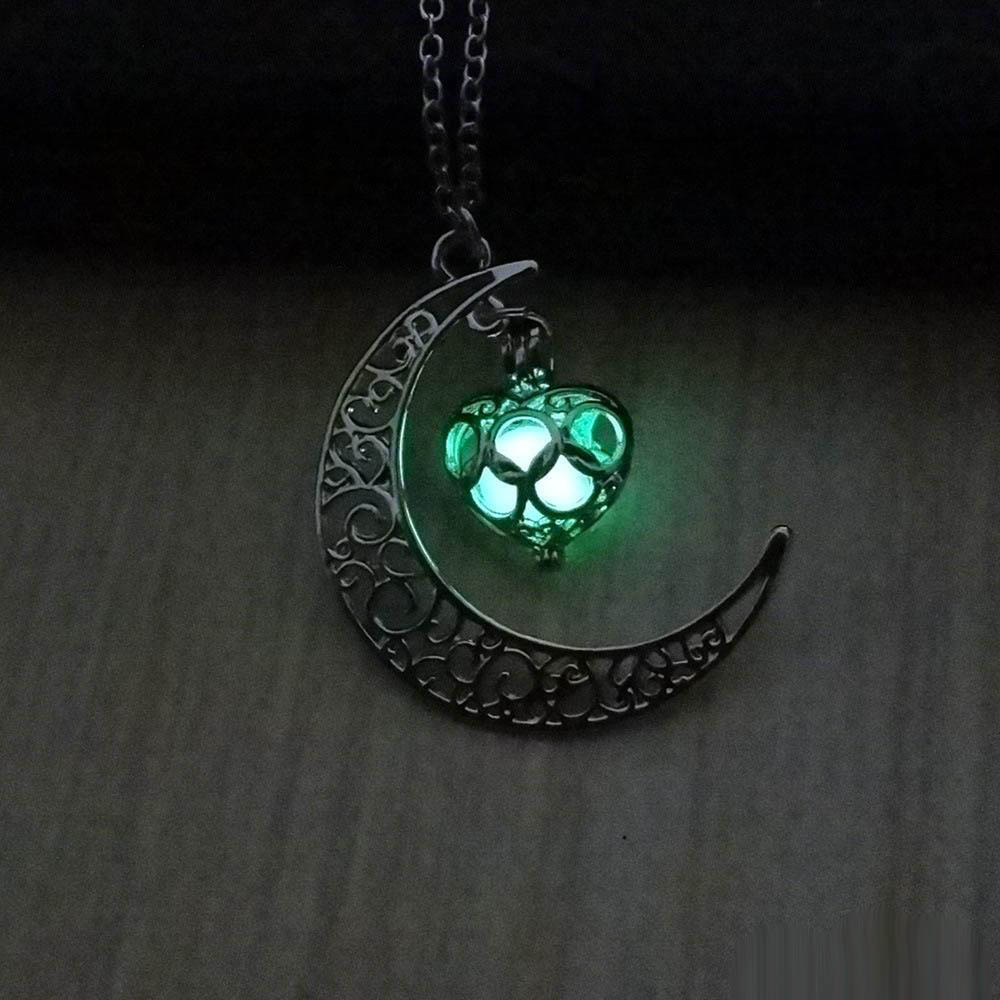 New Glow in The Dark Heart Moon Necklaces For Women Men Hollow crescent shape Luminous beads Pendant chains Fashion Jewelry