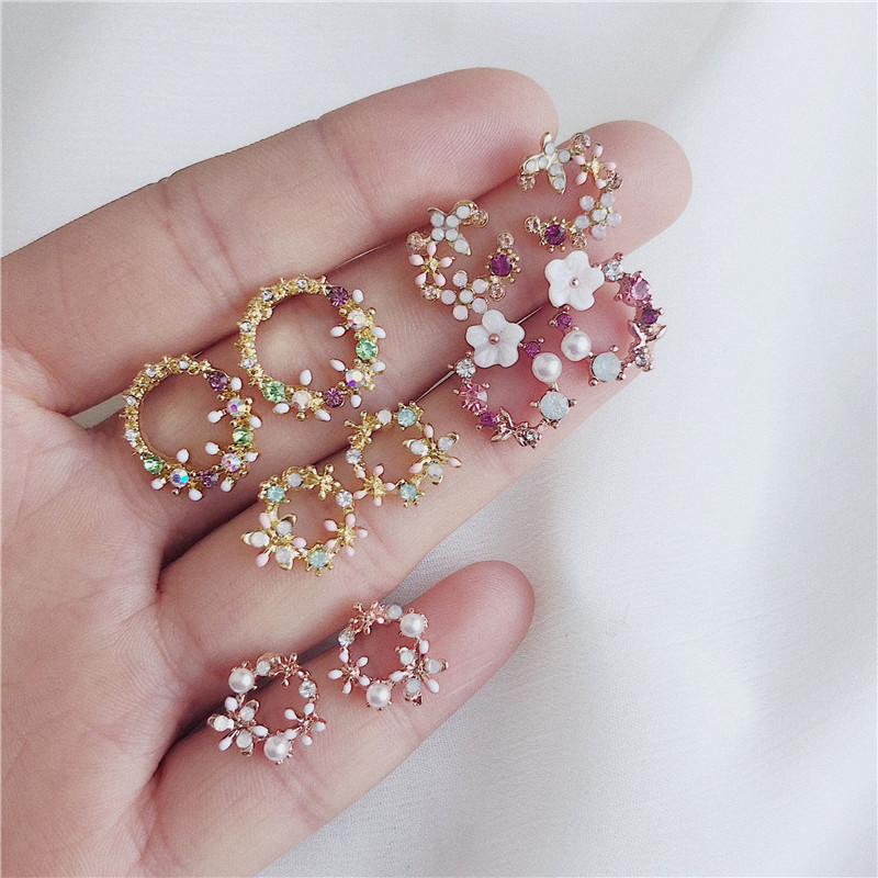 Cute White Flower Earrings For Women Jewelry Zircon Yellow Flowers Pearl Stud Earing Stud Fashion Trendy Earings Brincos Jewell
Cute White Flower Earrings For Women Jewelry Zircon Yellow Flowers Pearl Stud Earing Stud Fashion Trendy Earings Brincos Jewell