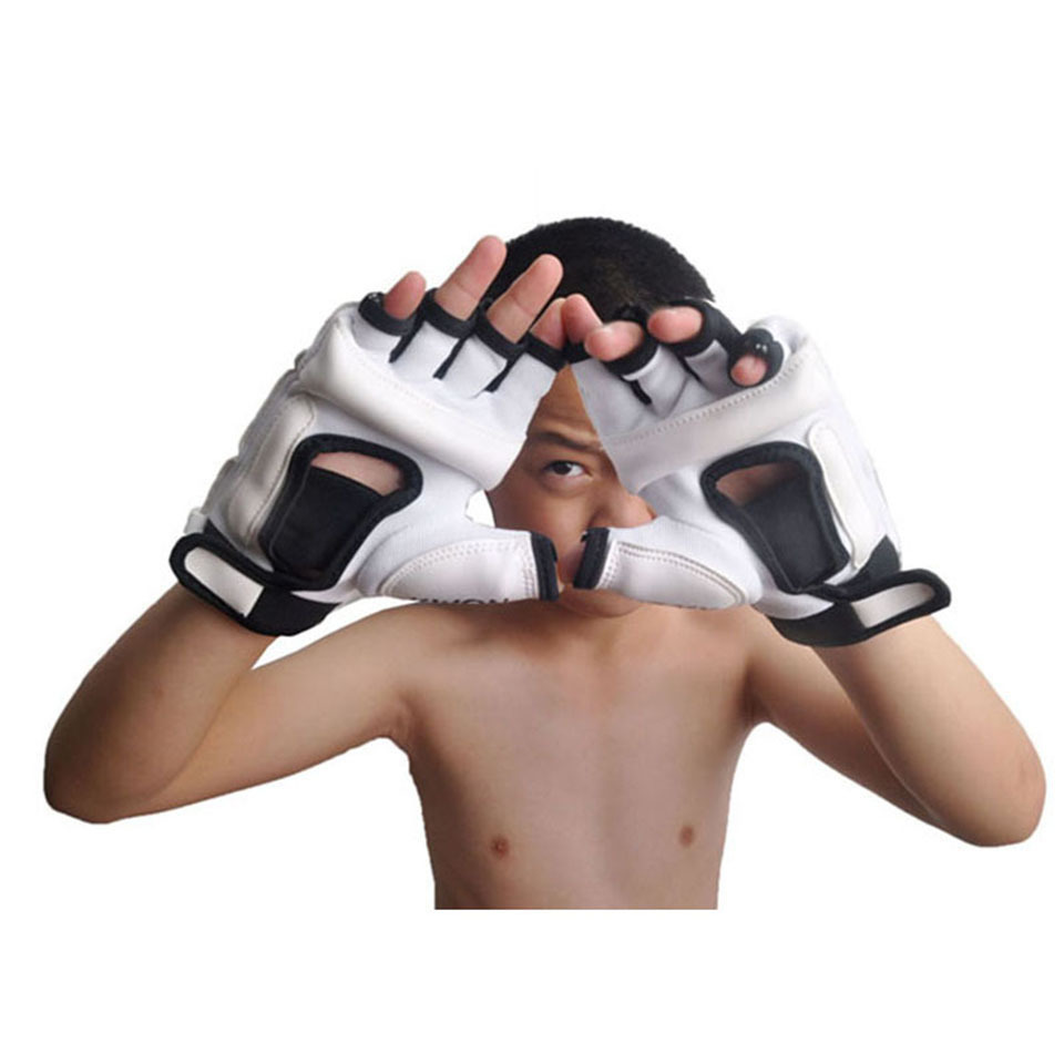 Kids Half Finger Boxing Gloves Mitts Sanda Karate Sandbag Taekwondo Protector Age 3-12