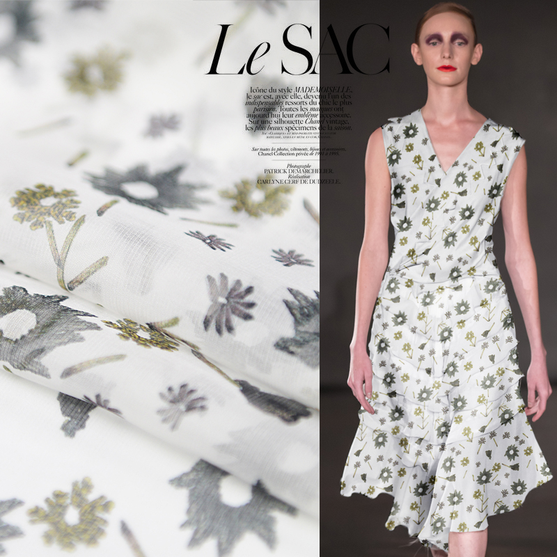 19 Spring Summer New 100% Silk Chiffon Printed Fabric for Women Silk Scarf Dress 140cm Wide 8 Momme lining Cloth for Diy Sewing
19 Spring Summer New 100% Silk Chiffon Printed Fabric for Women Silk Scarf Dress 140cm Wide 8 Momme lining Cloth for Diy Sewing