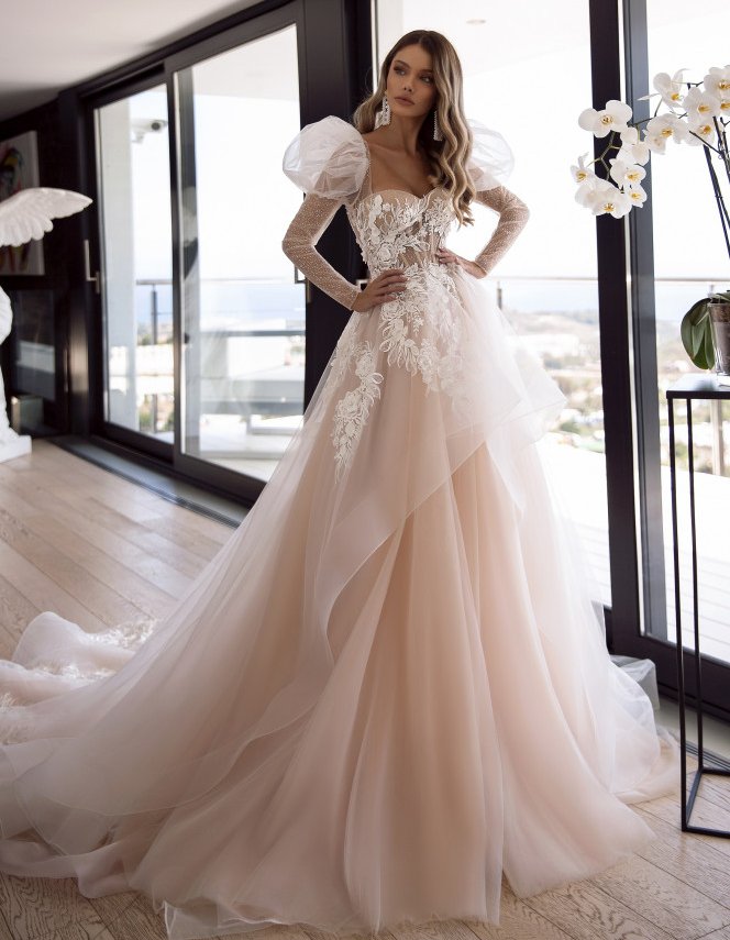 Elegant Long Sleeve 2020 Wedding Dresses Boho Lace Appliqued Open Back Bridal Gowns A Line Beach Garden Wedding Dress robe de mariée