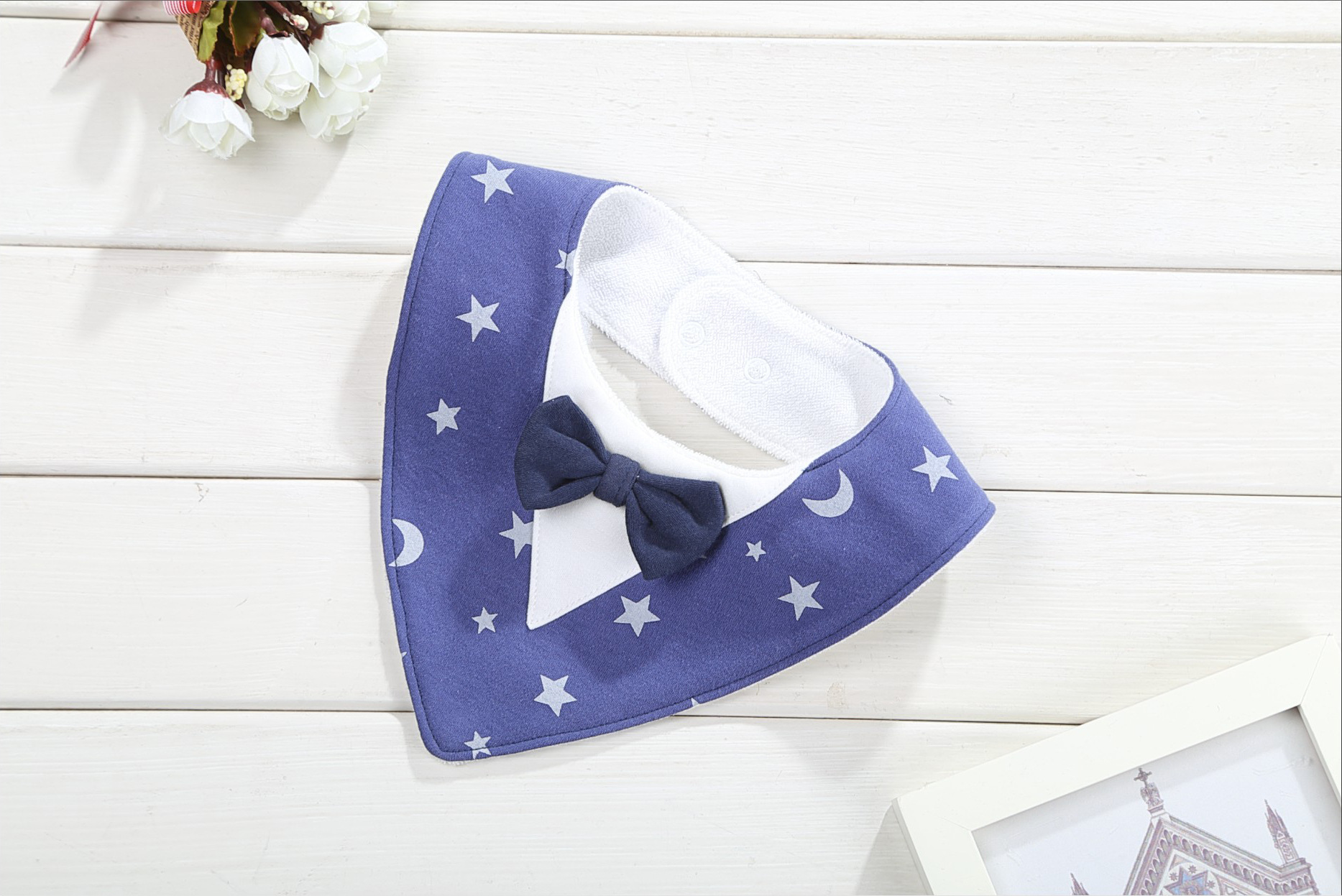 Baby Bibs Burp Cloth Infant Waterproof Bib Towels Kids Cotton Soft Bow Burp Tie Triangle Bibs Toddlers Slobber Bibs Pinafore 10Colors