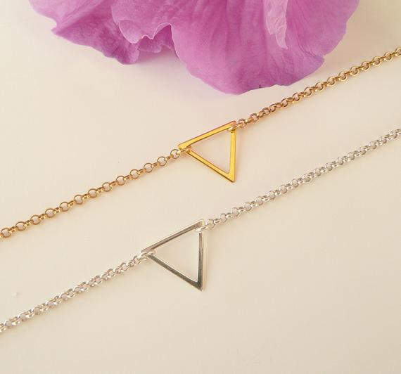 Tiny Open Triangle Bracelets Chevron Triangle Outline Bracelet Simple Hollow Line Geometric V Bracelets for Women