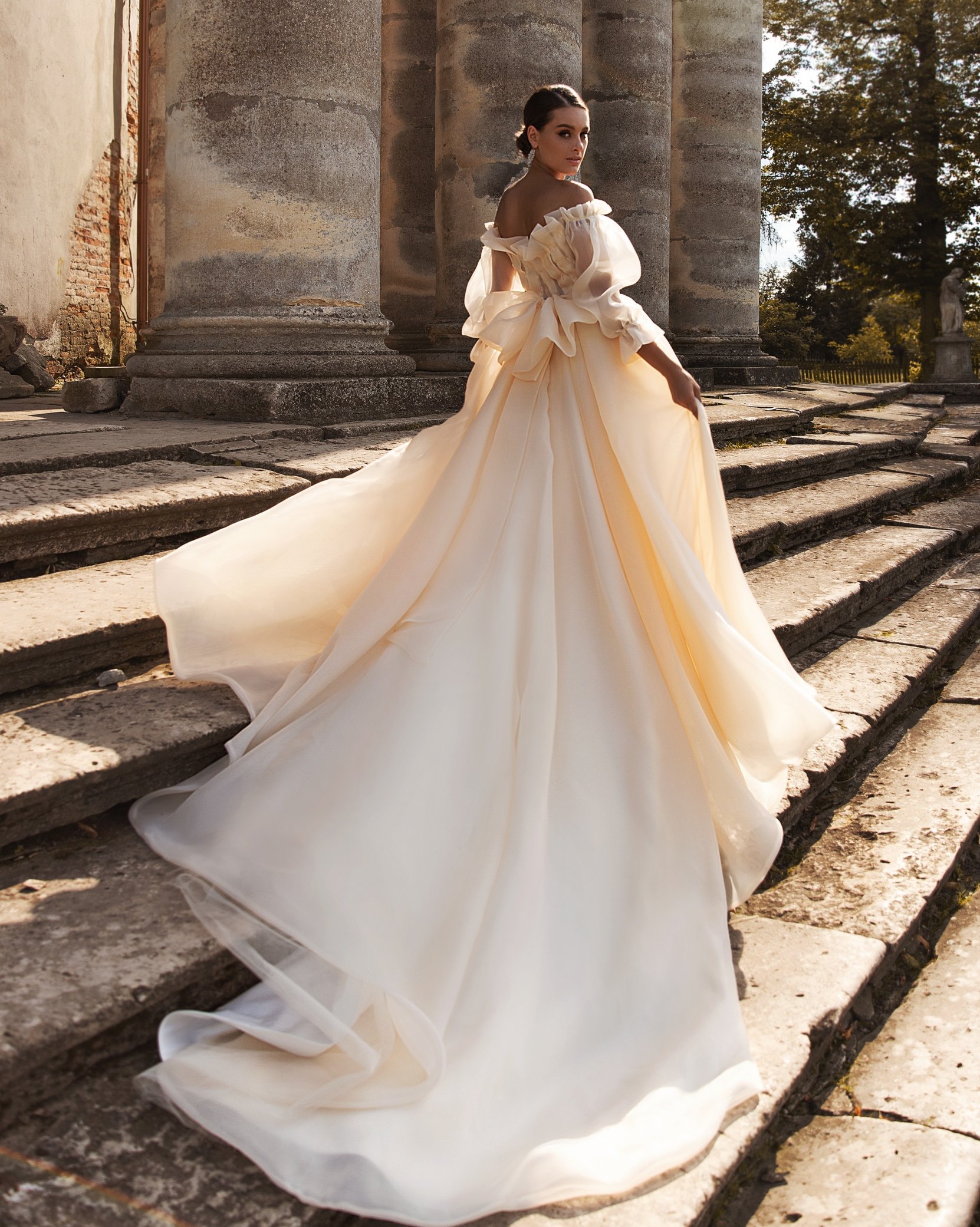 Modest Satin 2020 Wedding Dresses Off The Shoulder Long Sleeve Bridal Gowns Sweep Train Wedding Dress robe de mariée