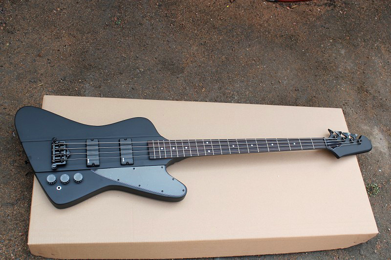 Factory Custom 4-String Black Electric Bass Guitar with Rosewood Fingerboard,Black Hardwares,Black Pickguard,Offer Customized
Factory Custom 4-String Black Electric Bass Guitar with Rosewood Fingerboard,Black Hardwares,Black Pickguard,Offer Customized