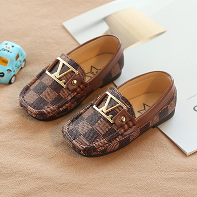 2BRAND design spring fashion letter Children Peas New Boy Small PU British Wind leather Child loafers Soft bottom White toddler Casual shoes, Black;grey
2BRAND design spring fashion letter Children Peas New Boy Small PU British Wind leather Child loafers Soft bottom White toddler Casual shoes, Black;grey