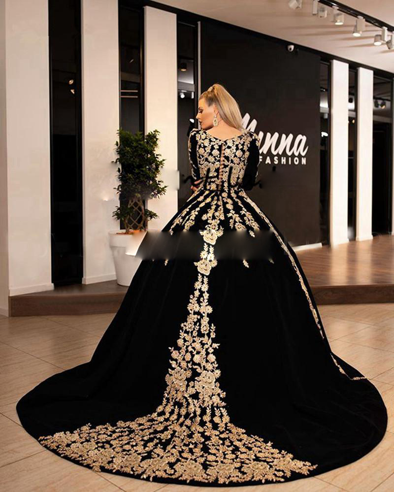 Newest Ball Gown Prom Dresse 1/2 Long Sleeve V Neck Applique Party Dress Sweep Train robes de soirée