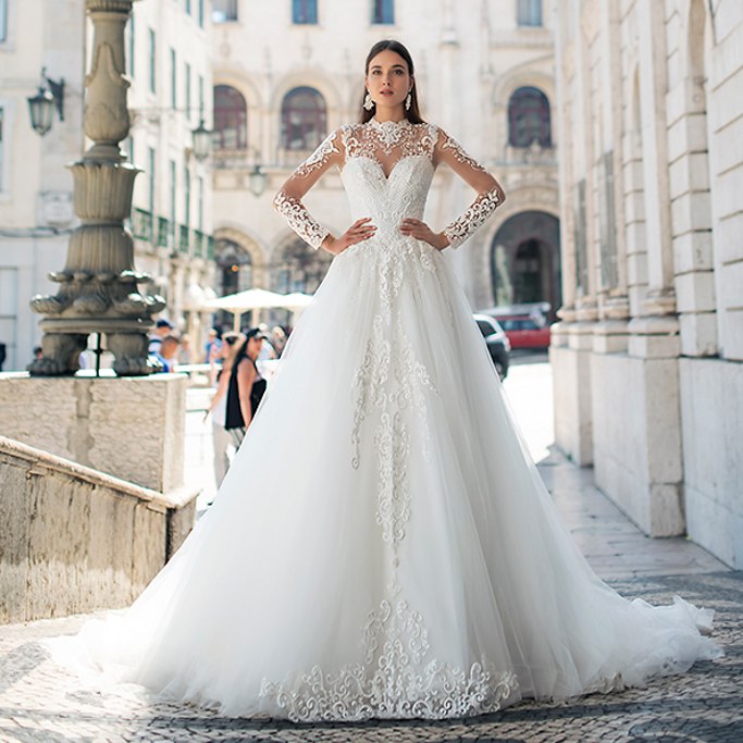 2019 Mermaid Wedding Dresses With Detachable Train Jewel Neck Lace Appliqued Long Sleeve Bridal Gowns Lace Up Back Plus Size Wedding Dress