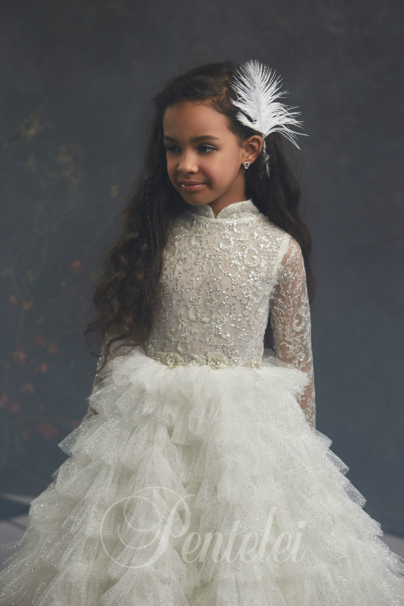 Lovely A Line Flower Girl Dresses High Neck Long Sleeve Lace Applique Sequins Tiered Pageant Dress Floor Length Girl's Birthday Part 0508