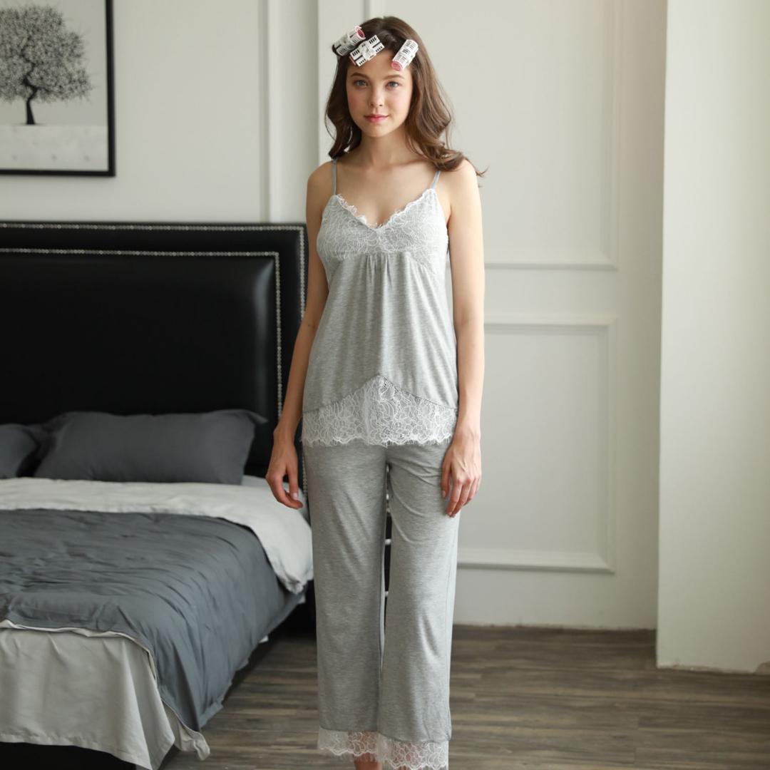 Autumn and winter new cotton pajamas 3 sets of Korean women's casual wear chest pad home pajamas
Autumn and winter new cotton pajamas 3 sets of Korean women's casual wear chest pad home pajamas