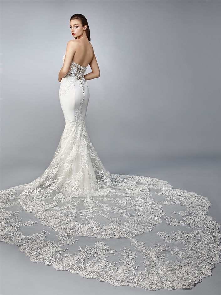 Lace Modest Mermaid Wedding Dresses Strapless Neck Appliqued Court Train Bridal Gowns Trumpet Tulle Plus Size Robe De Marie