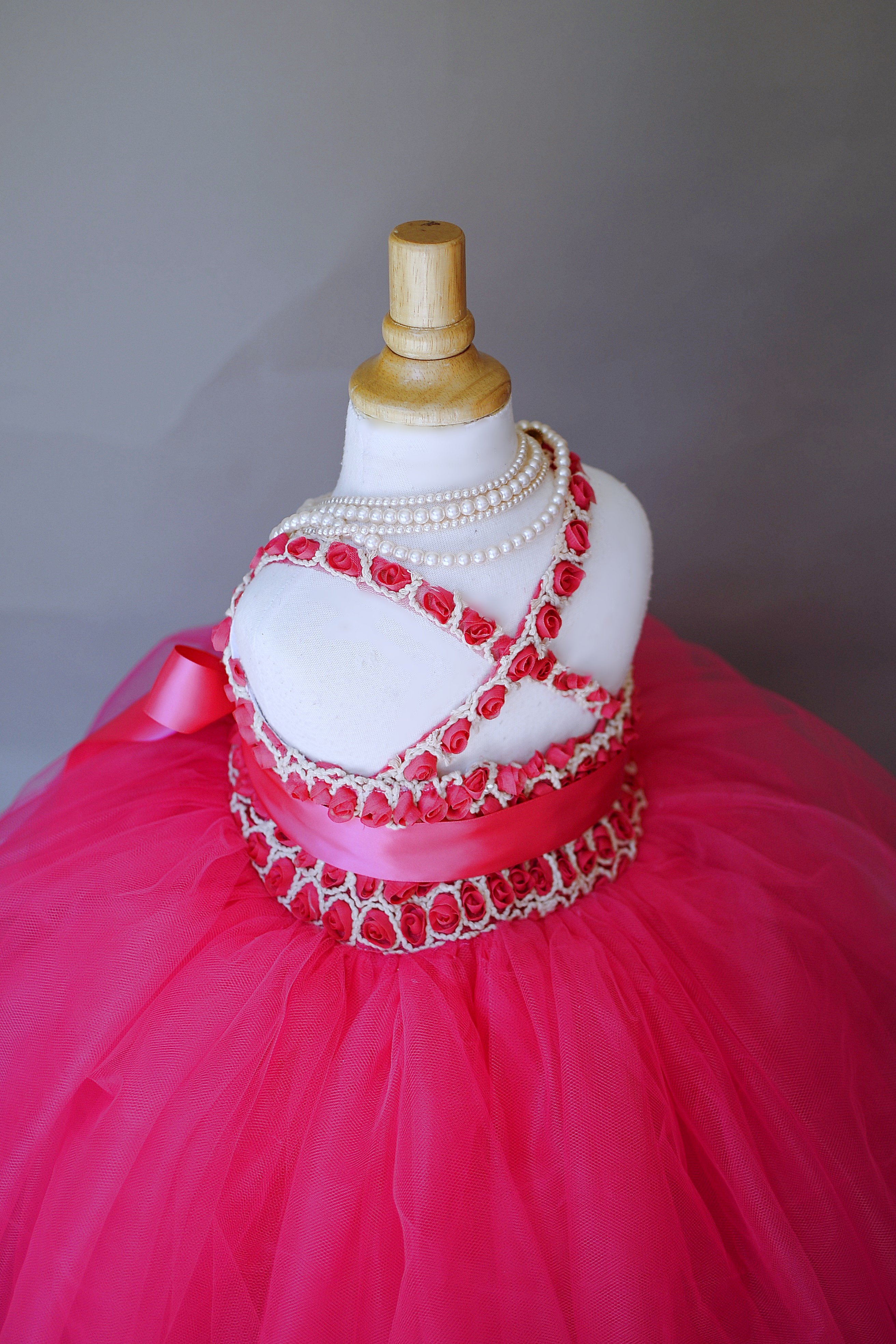 ball gown flower girls dresses beading spaghetti hand made flower dress puffy kids birthday party wear