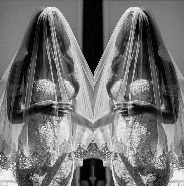 Gorgeous Mermaid Wedding Dresses With Detachable Skirts Off The Shoulder Lace Appliqued Pearls Country Wedding Dress Custom Bridal Gowns