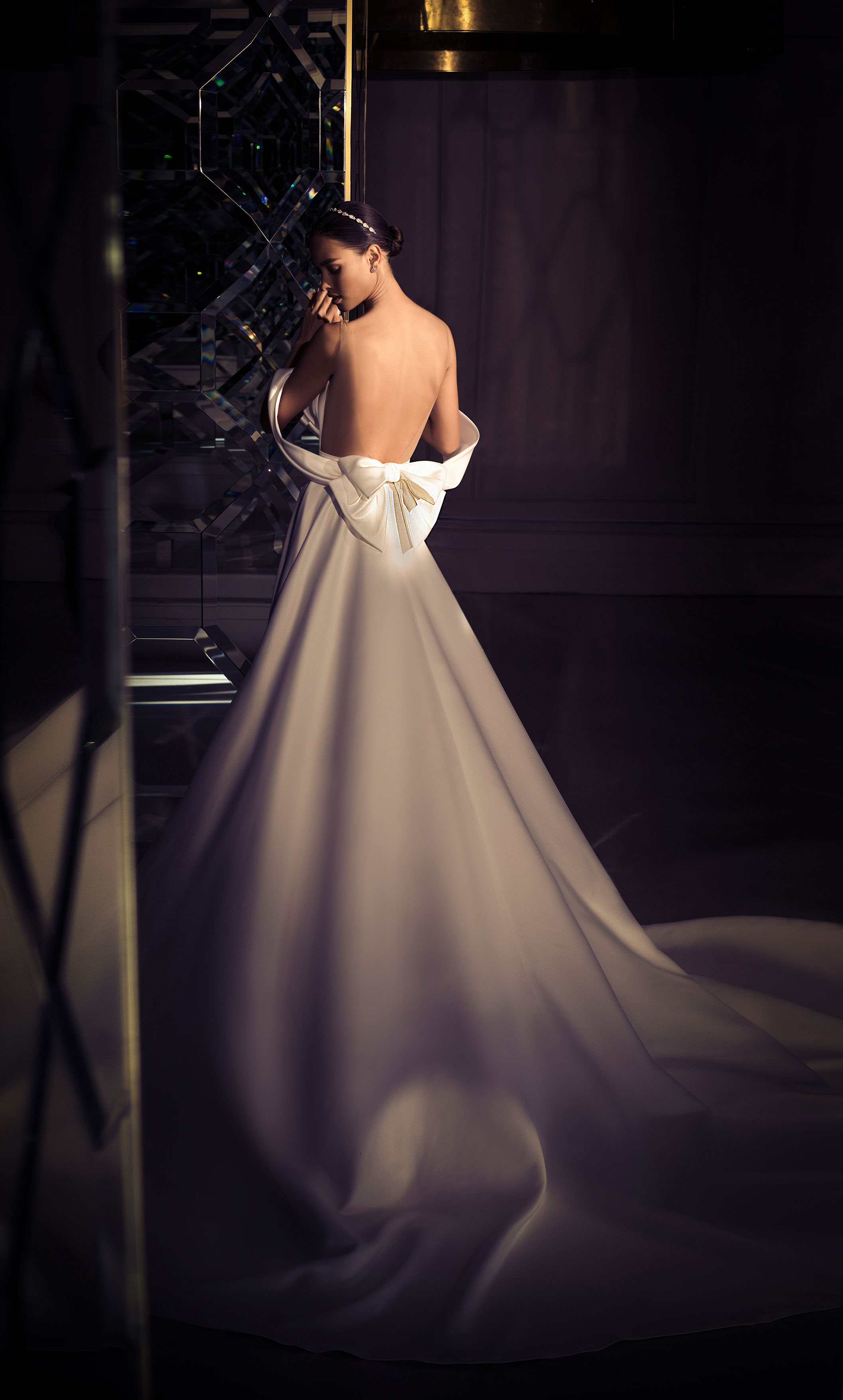 2019 Elihav Sasson Country Wedding Dresses A Line V Neck Off The Shoulder Side Split Vestidos De Novia Satin Sweep Train Bridal Gowns