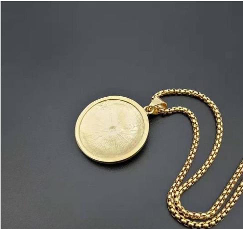 Ancient Egyptian Eye of Horus gold plated titanium steel/stainless steel diamond set pendant The Eye of Horus stylish single pendant