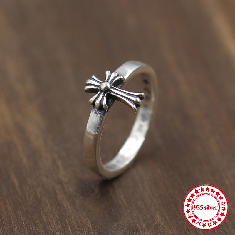 S925 sterling silver ring cross shape couple models fashion punk style gold classic generous gift to send lover
S925 sterling silver ring cross shape couple models fashion punk style gold classic generous gift to send lover