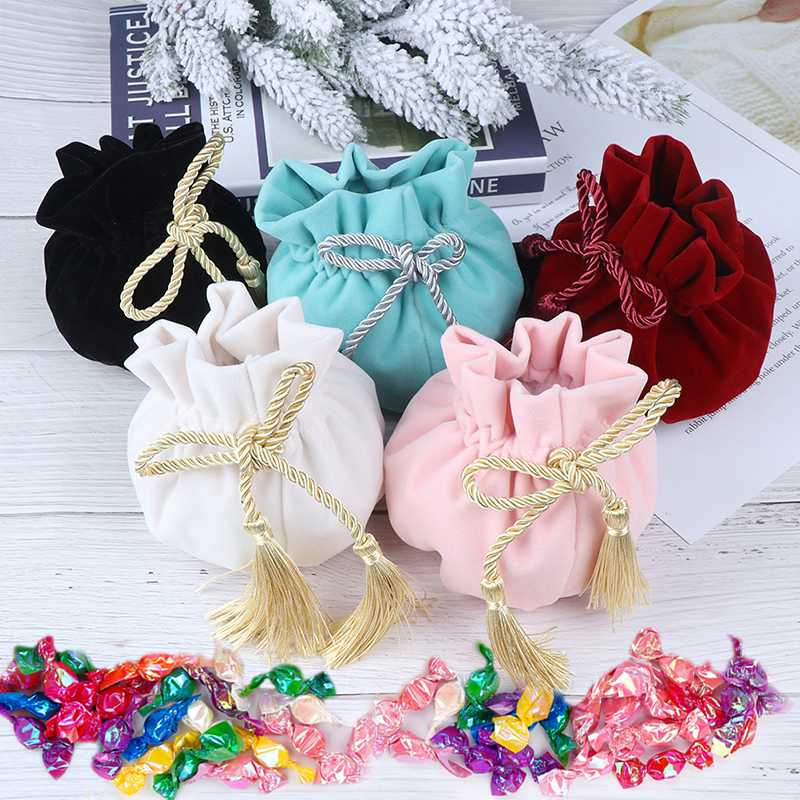 12x17cm Light Blue Round Bottom With Gray Tassel Velvet Drawstring Bag MP3 Jewelry Packaging Pouch Bags Gift & Packing Bags
12x17cm Light Blue Round Bottom With Gray Tassel Velvet Drawstring Bag MP3 Jewelry Packaging Pouch Bags Gift & Packing Bags