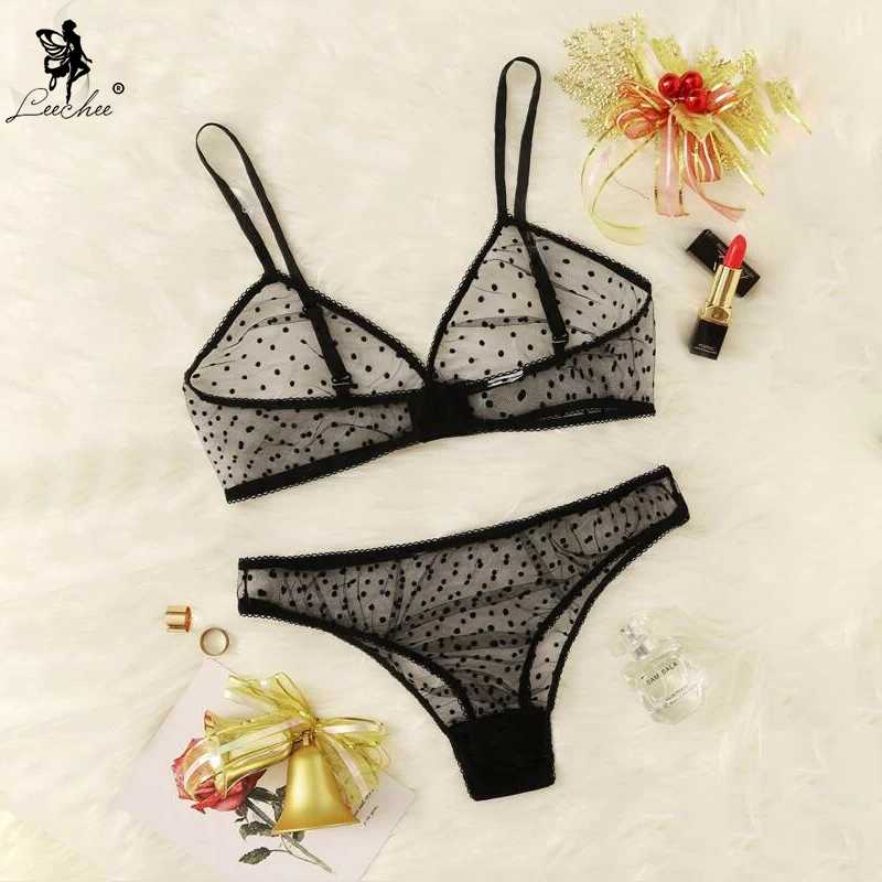 2020 New Sexy Women's Bra set Transparent Gauze Cute Black Pink Dot Bra + Panty 3 point lingerie set lenceria Push up Bralette
2020 New Sexy Women's Bra set Transparent Gauze Cute Black Pink Dot Bra + Panty 3 point lingerie set lenceria Push up Bralette