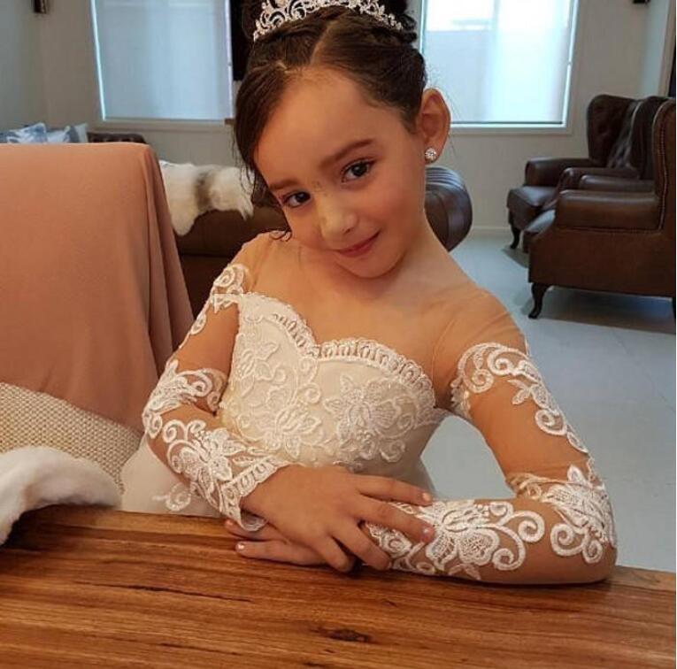 Ball Gown Flower Girls Dresses Lace Appliqued Long Sleeve Pageant Dresses For Girls Big Bow Birthday Wedding Formal Wear