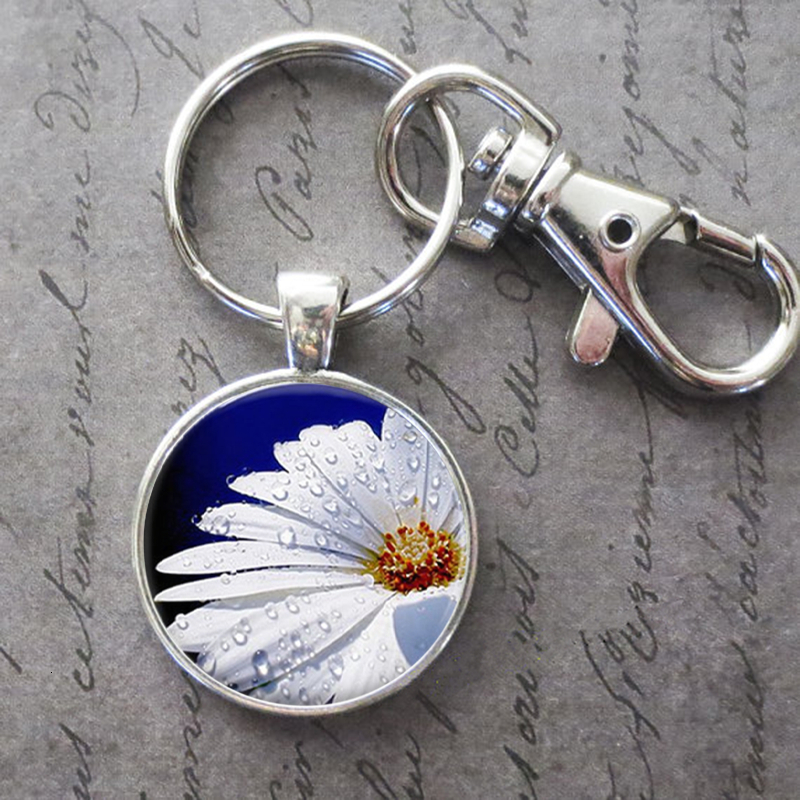 Beautiful Daisy Flower Key Rings Ring Key Chain Buckle Pendant Birthday Festival Anniversary Gift Jewelry Accessories
Beautiful Daisy Flower Key Rings Ring Key Chain Buckle Pendant Birthday Festival Anniversary Gift Jewelry Accessories