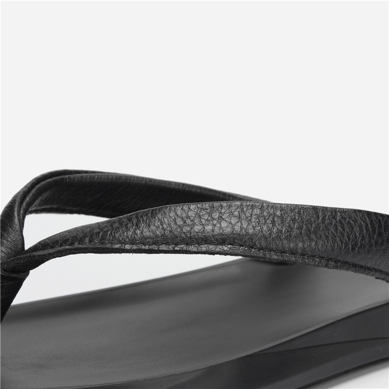 Summer Men Flip Flops leather home bathroom indoor outdoor rubber beach men slippers #T001 Y200107